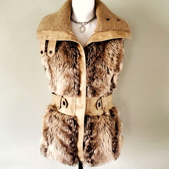 BKE Jackets & Blazers - BKE Faux Fur Belted Vest - Size S - Gorgeous Cond.